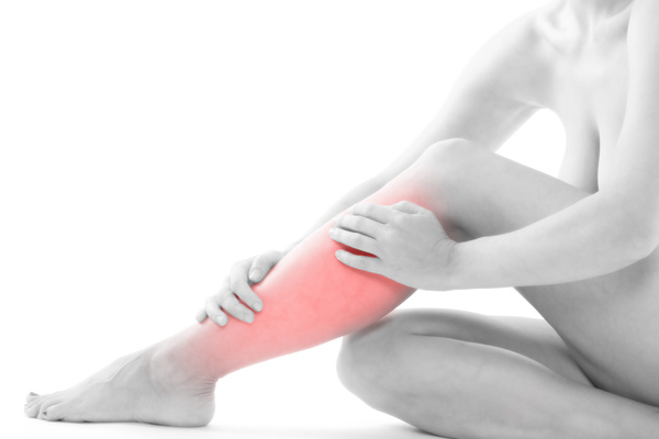 Crampi alle gambe: cause e rimedi